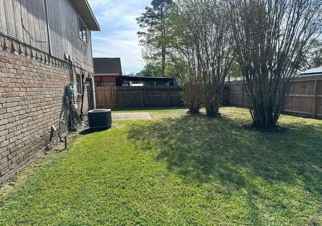 14th image of 8715 Valley Ledge Dr, Houston, TX 77078 | MLS# 79386600