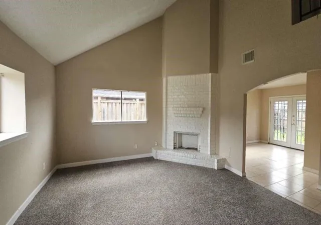 2nd image of 8715 Valley Ledge Dr, Houston, TX 77078 | MLS# 79386600