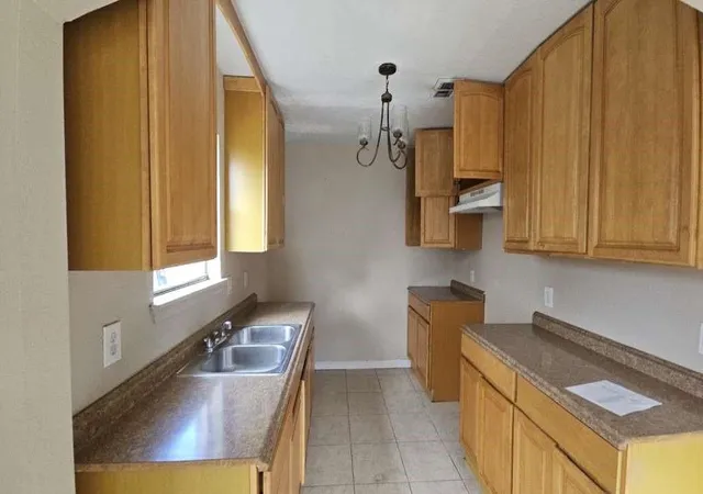 4th image of 8715 Valley Ledge Dr, Houston, TX 77078 | MLS# 79386600