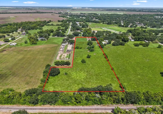 4th image of 118 Cedar Vale Rd, Bay City, TX 77414 | MLS# 63305572