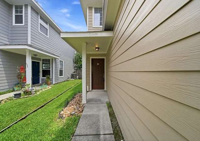 Photo 4 of Townhouse for sale at 8915 Elm Drake Ln, Humble, TX 77338 | MLS# 56637046 | Listing updated on 2026-09-15
