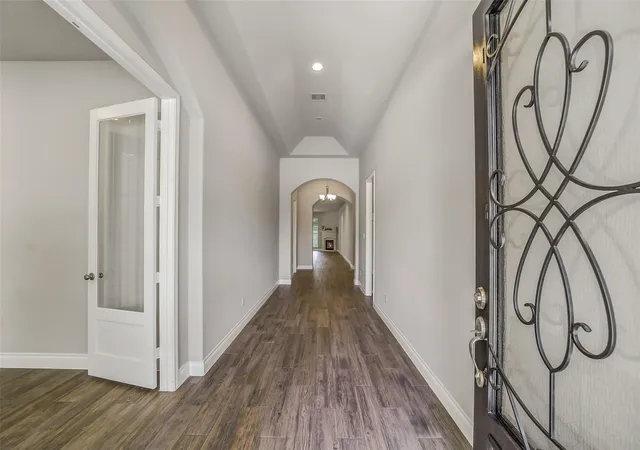 Photo 4 of Single family home for sale at 16818 Headwaters Forest Dr, Humble, TX 77346 | MLS# 33544761 | Listing updated on 2026-09-19