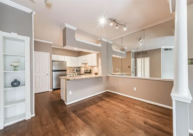 1st image of 1330 Old Spanish Trl #2204, Houston, TX 77054 | MLS# 22417538