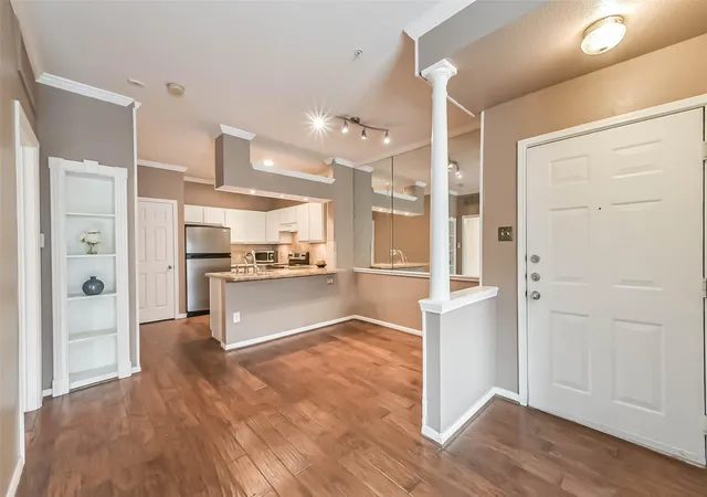 4th image of 1330 Old Spanish Trl #2204, Houston, TX 77054 | MLS# 22417538