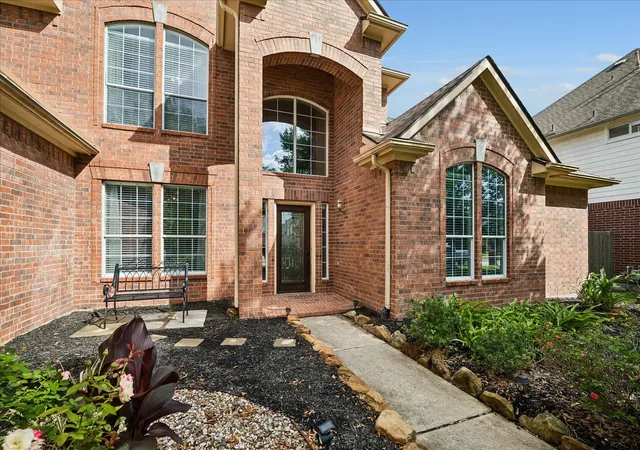 2nd image of 9122 Memorial Valley Dr, Spring, TX 77379 | MLS# 88733609