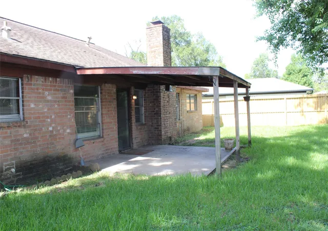 Photo 3 of Single family home for sale at 13819 Crosshaven Dr, Houston, TX 77015 | MLS# 40244020 | Listing updated on 2026-09-18