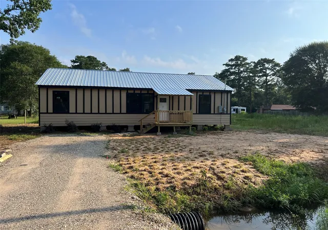 Photo 2 of Single family home for sale at 907 Daniel, Cleveland, TX 77327 | MLS# 19613202 | Listing updated on 2026-07-23