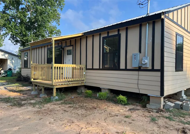 Photo 3 of Single family home for sale at 907 Daniel, Cleveland, TX 77327 | MLS# 19613202 | Listing updated on 2026-07-23