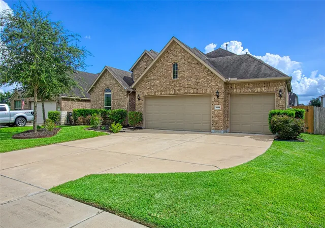Photo 2 of Single family home for sale at 30205 Willow Chase Ln, Brookshire, TX 77423 | MLS# 21920670 | Listing updated on 2026-08-15
