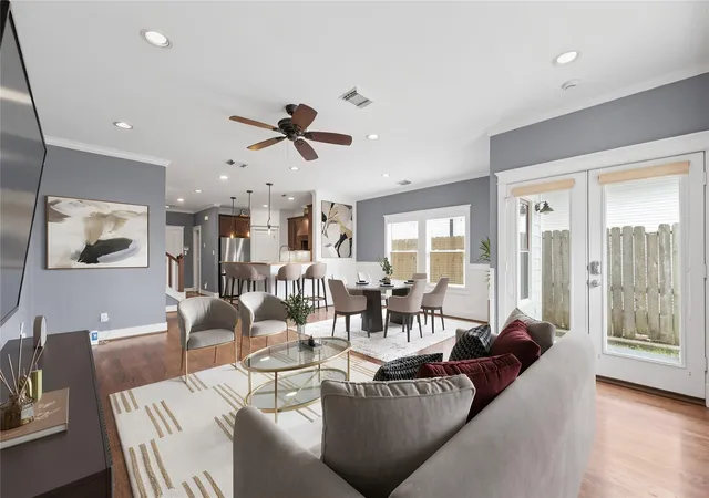Photo 4 of Sale Pending at 1505 Prince St, Houston, TX 77008 | MLS# 42904110 | Listing updated on 2026-09-10