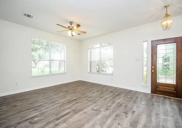 Photo 4 of Single family home for sale at 21610 Woodoak Ct, Katy, TX 77450 | MLS# 25946756 | Listing updated on 2026-09-18