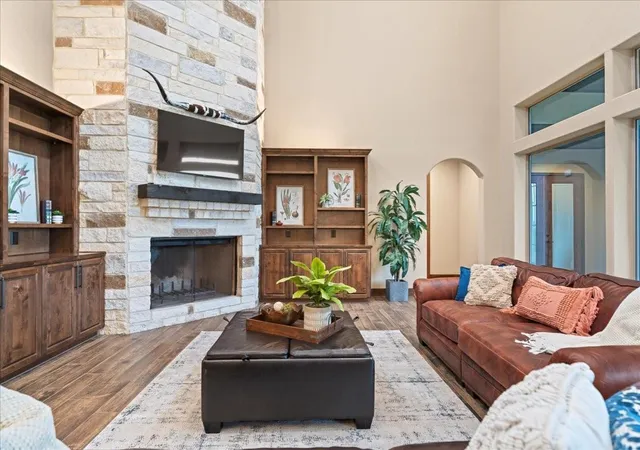 2nd image of 1951 Bridlewood Ranches Dr, San Marcos, TX 78666 | MLS# 42658952