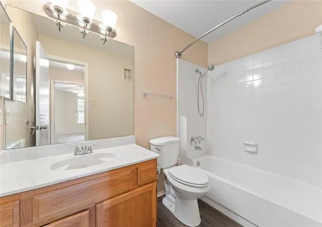 5th image of 3803 Milbrad St, Houston, TX 77026 | MLS# 19374736