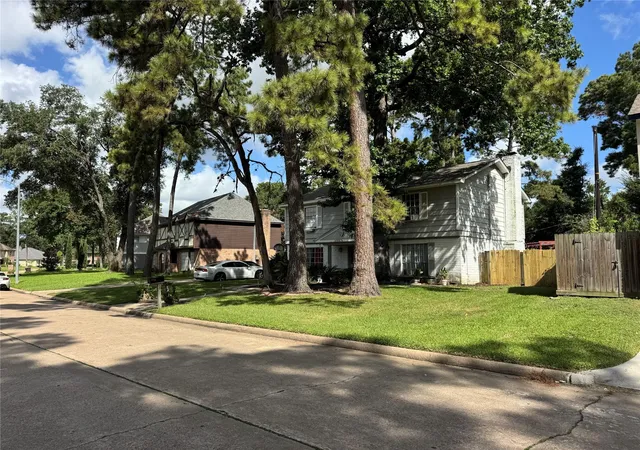 Photo 3 of Single family home for sale at 14926 Parkville Dr, Houston, TX 77068 | MLS# 90677331 | Listing updated on 2026-08-26