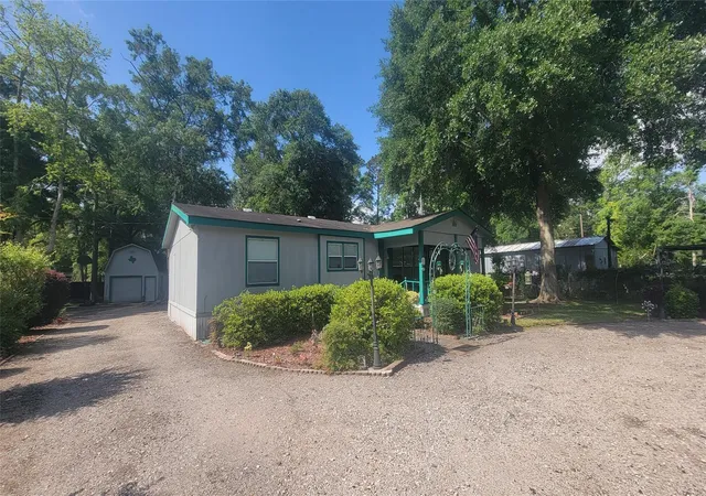 Photo 4 of Single family home for sale at 17822 Shaw Cir, Conroe, TX 77302 | MLS# 36259386 | Listing updated on 2026-08-10