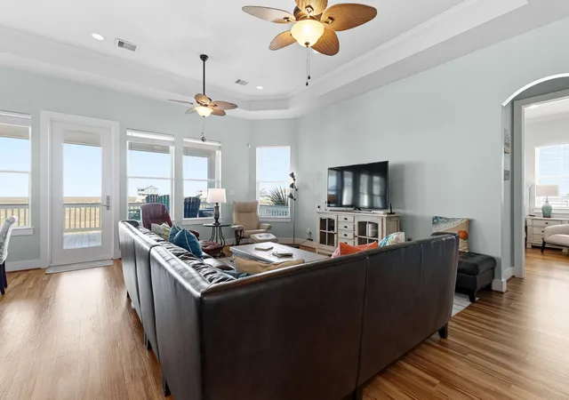 Photo 4 of Single family home for sale at 26114 Bay Breeze Dr, Galveston, TX 77554 | MLS# 70990283 | Listing updated on 2026-09-21