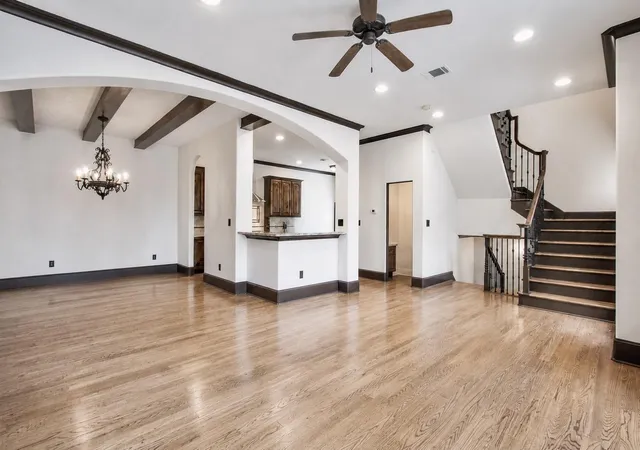 Photo 2 of Single family home for sale at 1241 W 24th Street #C, Houston, TX 77008 | MLS# 77139162 | Listing updated on 2026-09-17
