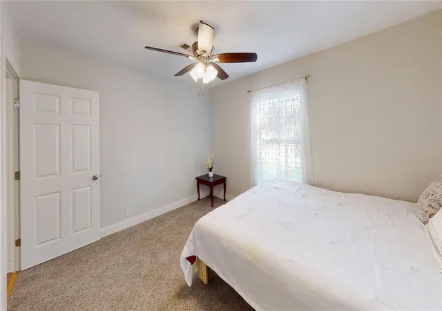 Photo 4 of Single family home for sale at 306 Azalea St, Lake Jackson, TX 77566 | MLS# 18533096 | Listing updated on 2026-09-03