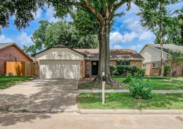 Photo 1 of Single family home for sale at 11223 Voltaire Dr, Houston, TX 77065 | MLS# 75965915 | Listing updated on 2026-09-17