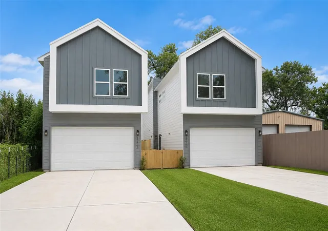 Photo 1 of Single family home for sale at 1526 Armada Dr, Houston, TX 77091 | MLS# 23259072 | Listing updated on 2026-09-26