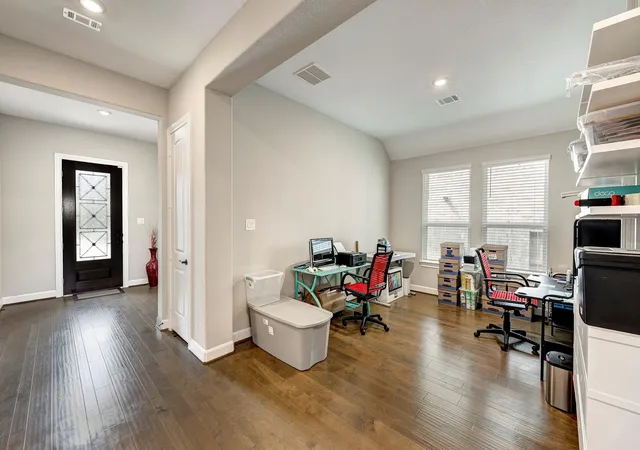 Photo 2 of Single family home for sale at 1984 Cyn Live Oak St, Conroe, TX 77304 | MLS# 24629210 | Listing updated on 2026-09-14