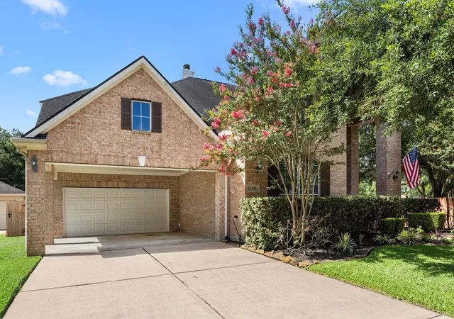 Photo 4 of Single family home for sale at 4402 Eden Point Ln, Katy, TX 77494 | MLS# 2554331 | Listing updated on 2026-09-12