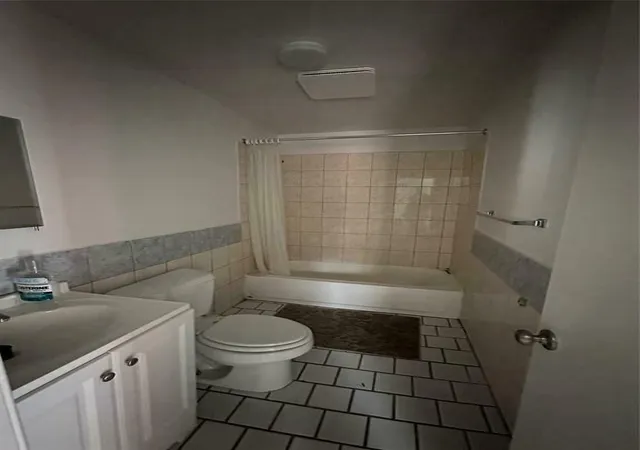 4th image of 7930 Ritz St, Houston, TX 77028