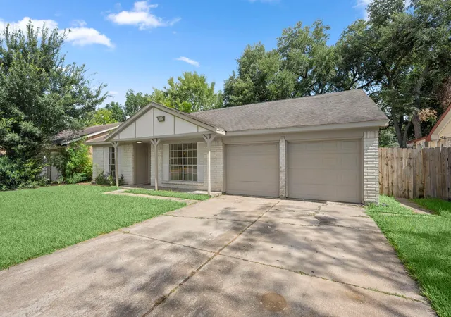 Photo 3 of Single family home for sale at 16726 Kieth Harrow Blvd, Houston, TX 77084 | MLS# 40283630 | Listing updated on 2026-09-17