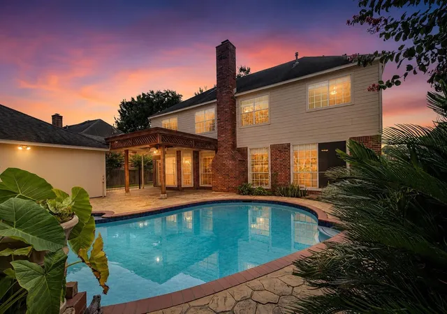 1st image of 4802 Yorkshire St, Sugar Land, TX 77479 | MLS# 68505298