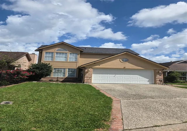 Photo 2 of Single family home for sale at 1015 Green Meadow St, Beaumont, TX 77706 | MLS# 89931856 | Listing updated on 2026-05-14