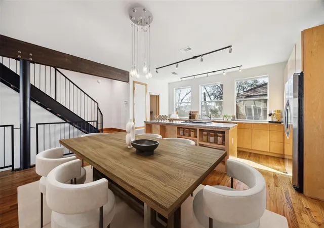 Photo 2 of Townhouse for sale at 94 Drew St #C, Houston, TX 77006 | MLS# 39444450 | Listing updated on 2026-08-29