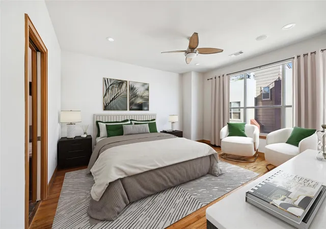 Photo 3 of Townhouse for sale at 94 Drew St #C, Houston, TX 77006 | MLS# 39444450 | Listing updated on 2026-08-29