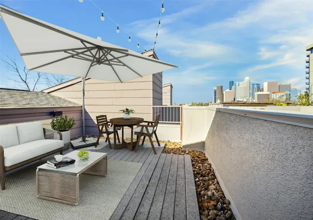Photo 4 of Townhouse for sale at 94 Drew St #C, Houston, TX 77006 | MLS# 39444450 | Listing updated on 2026-08-29