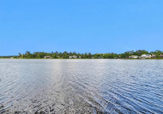 3rd image of 1502 Wimbledon Dr, Huntsville, TX 77340 | MLS# 45449574