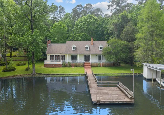 3rd image of 422 Yellow Creek Trl, Crockett, TX 75835 | MLS# 42341936