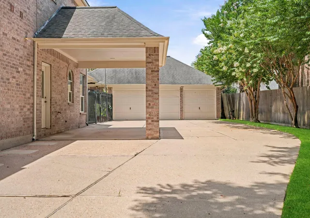 Photo 3 of Single family home for sale at 4319 Lake Lavon Ct, Richmond, TX 77406 | MLS# 24402429 | Listing updated on 2026-09-19