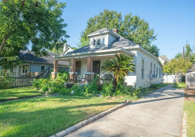 15th image of 1819 Cortlandt St, Houston, TX 77008 | MLS# 11837377