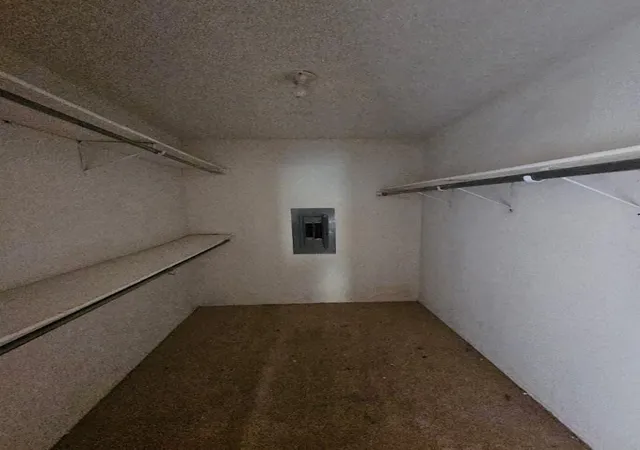 Photo 3 of Sale Pending at 5643 Condon Ln, Houston, TX 77053 | MLS# 89080264 | Listing updated on 2026-09-01