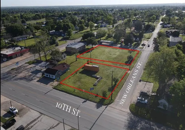 2nd image of 936 New Orleans St, Hempstead, TX 77445 | MLS# 51810519