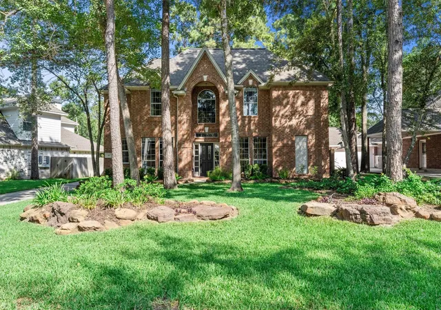 Homes for sale in The Woodlands, TX | 19 Lantana Trl, The Woodlands, TX 77382 | MLS# 10262943