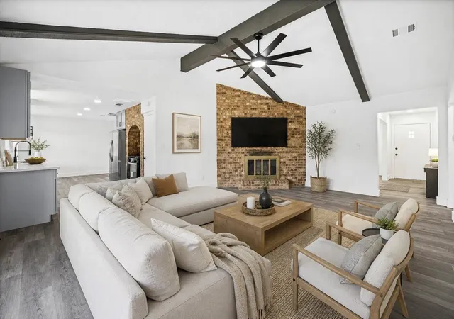 Photo 4 of Single family home for sale at 14338 Waterville Way, Houston, TX 77015 | MLS# 43090581 | Listing updated on 2026-07-09