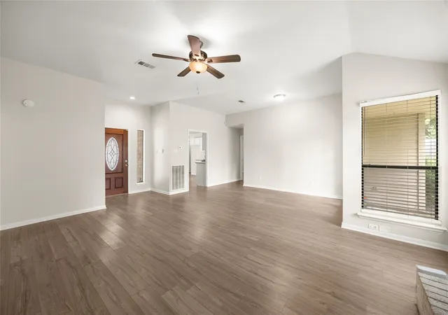 Photo 4 of Sale Pending at 12115 Stableway Ct, Houston, TX 77065 | MLS# 69489719 | Listing updated on 2026-09-16