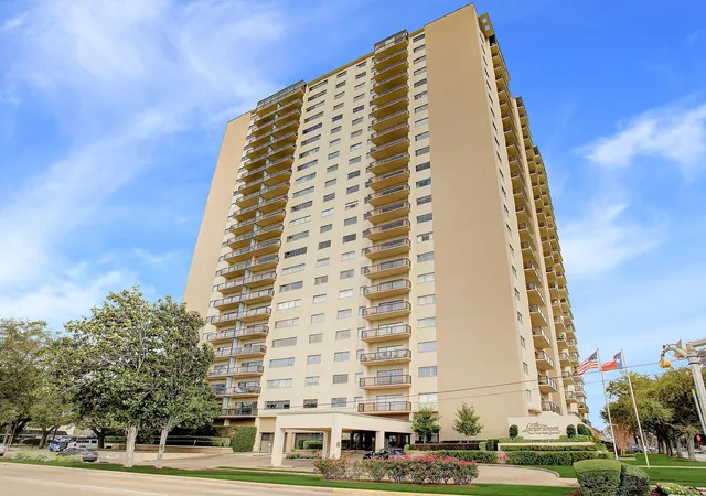 2nd image of 2929 Buffalo Speedway, Houston, TX 77098