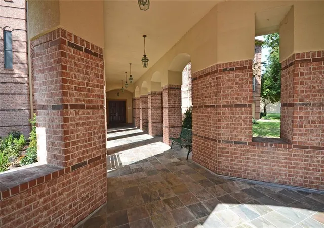 Homes for sale in Kingwood, TX | 2815 Kings Crossing Dr #212, Kingwood, TX 77345 | MLS# 80647942