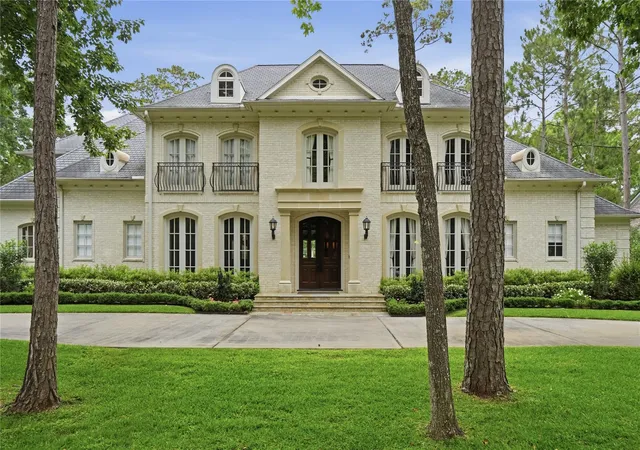 Photo 1 of Mansion for sale at 11840 Stuckey Ln, Houston, TX 77024 | MLS# 8904442 | Listing updated on 2026-08-31