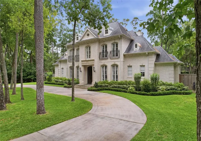 Photo 2 of Mansion for sale at 11840 Stuckey Ln, Houston, TX 77024 | MLS# 8904442 | Listing updated on 2026-08-31