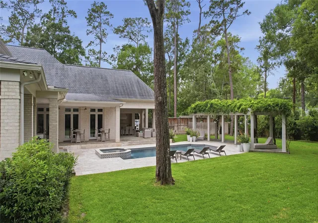 Photo 3 of Single family home for sale at 11840 Stuckey Ln, Houston, TX 77024 | MLS# 8904442 | Listing updated on 2026-08-31