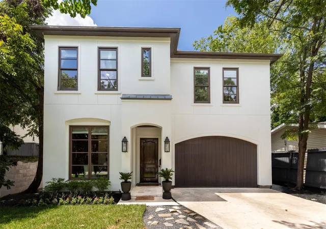 Photo 2 of Single family home for sale at 6236 Community Dr, Houston, TX 77005 | MLS# 86029240 | Listing updated on 2026-09-13