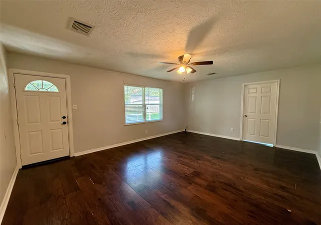 Homes for sale in West Columbia, TX | 502 E Jackson St, West Columbia, TX 77486 | MLS# 42436149