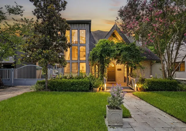 Photo 1 of Single family home for sale at 2027 Branard St, Houston, TX 77098 | MLS# 613243 | Listing updated on 2026-09-13